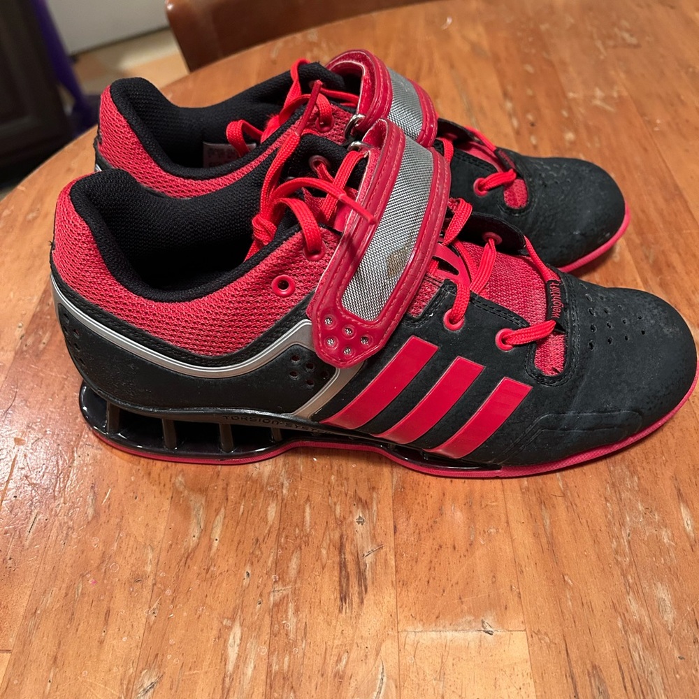 Adidas Adipower v1 (US 6) weightlifting shoes